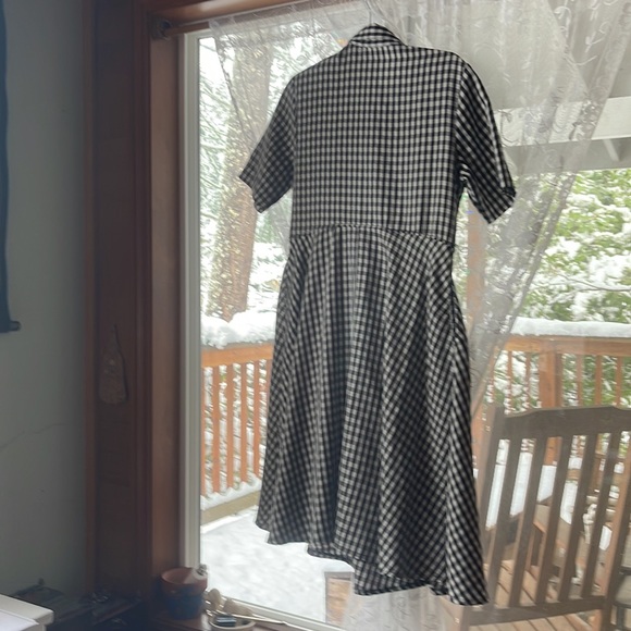 Vintage 80s Black and white Neiman Marcus Dress. - Picture 5 of 6